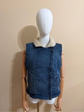 Anthropologie Daughters of‎ the Liberation Sherpa Denim Vest - Size Large